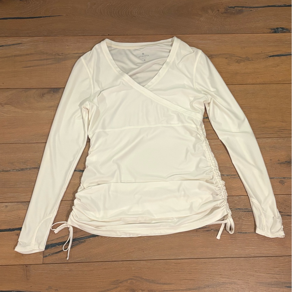 Athleta White Long Sleeve Top Outdoor Athleisure Activewear